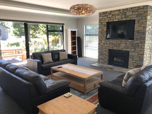 Twizel House | 4 Bedroom on North West Arch - Free Wifi