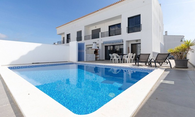 Vila Nova De Cacela House | 4 bedroom villa with private pool in Vila Nova de Cacela by AlgarveManta (3V4)