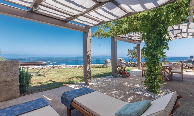 Predoscica House | 4 bedroom stunning home in Predoscica