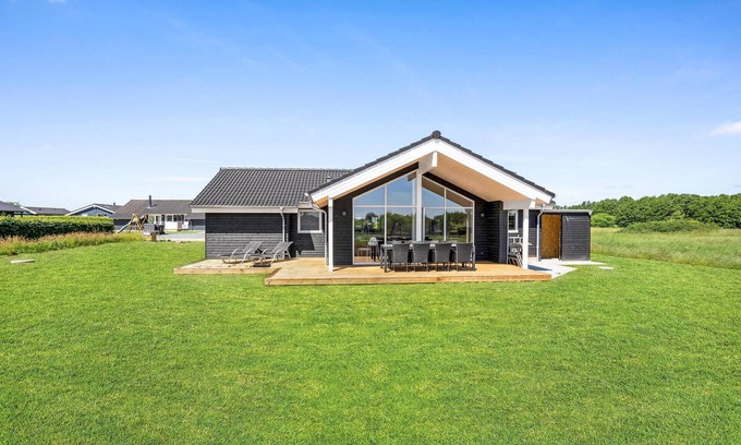 Flovt Strand House | 4 bedroom stunning home in Haderslev