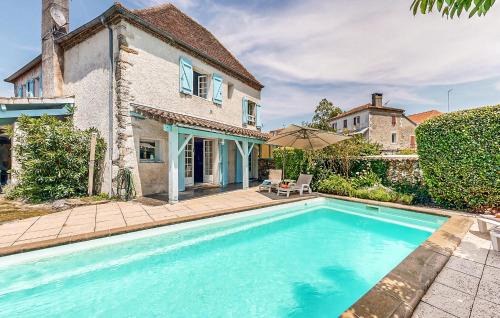 Escos House | 4 Bedroom Stunning Home In Escos