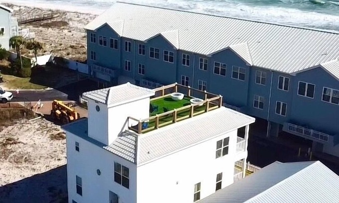 White Sands Cottages House | 4 Beds/4Baths ROOFTOP! Gorgeous MODERN 360 degree views STEPS TO THE BEACH!