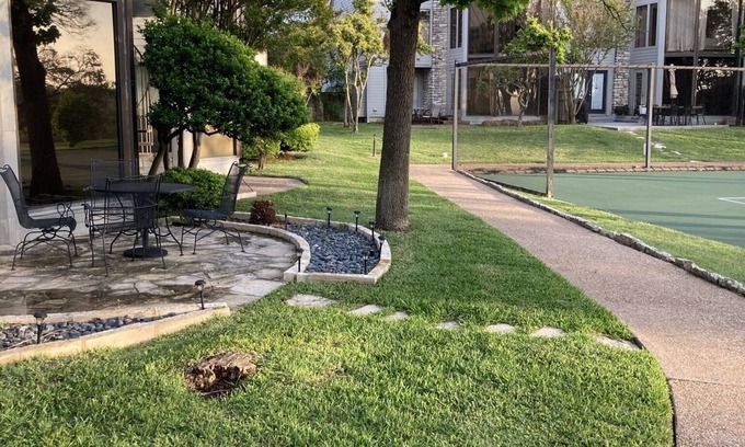 Lakeway Condo | 4 br 4ba Lake Travis, Austin, Lakeway and the Hills area condo available.