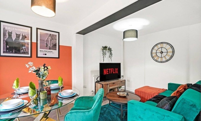 Littleover House | 4 BR House, Next to Derby Royal, Free Parking