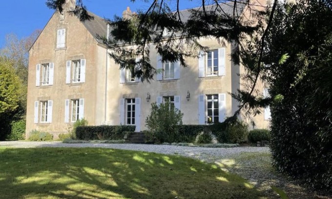 Arradon House | 4*/Calm and nature, beaches and center within walking distance