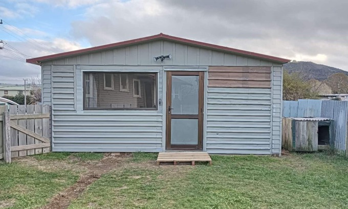 Kawaha Point Ski Chalet | 4 Double Beds and 2 Sofa Bed chalet