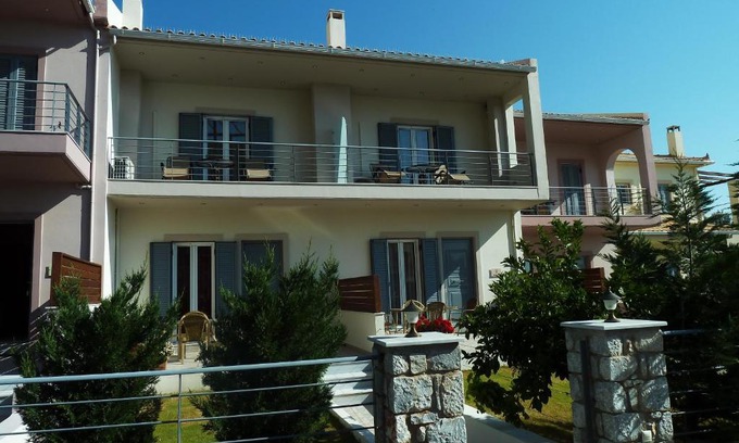 Karvelas Villa | 4 Epohes