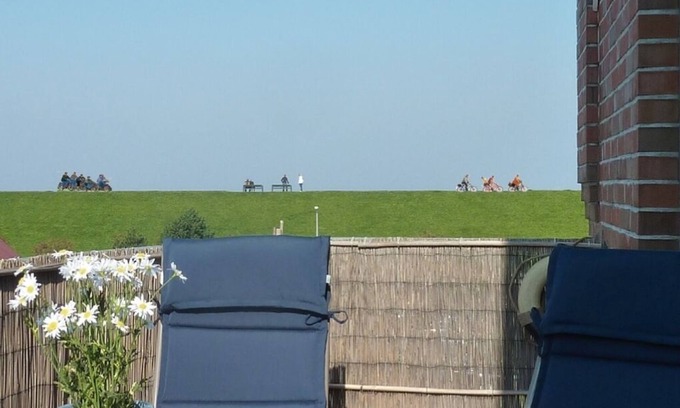 Norddeich Apartment | 4* "FeWo Meeresblick am Sandstrand"-2 bedrooms- balcony-2nd floor-50 meters to the beach