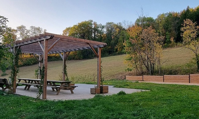 Les Plains-et-Grands-Essarts Other | 4 Bedroom Agritourism property in Les Plains-et-Grands-Essarts
