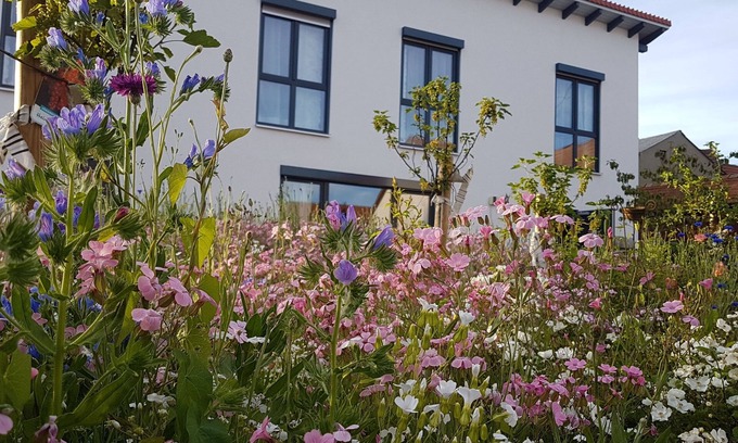 Bad Urach Apartment | 4 Freiraum, mit Dusche/wc, Sitzecke