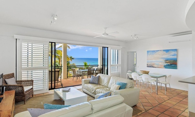 Sunshine Beach Apartment | 4 Hilltop Villas - Enjoy Ocean Views From The Heart Of The Village