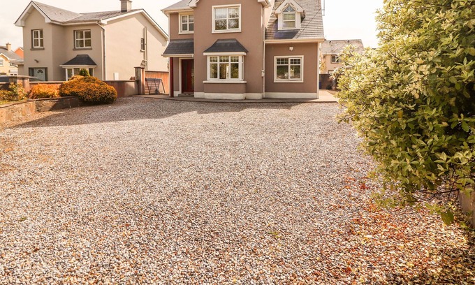 Kilrush Cottage | 4 KILLIMER ROAD, family friendly in Kilrush, County Clare