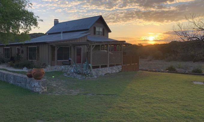 Uvalde House | 4 Maples on the Frio, Riverfront, Wi-Fi, @ Frio River Vacation Rentals