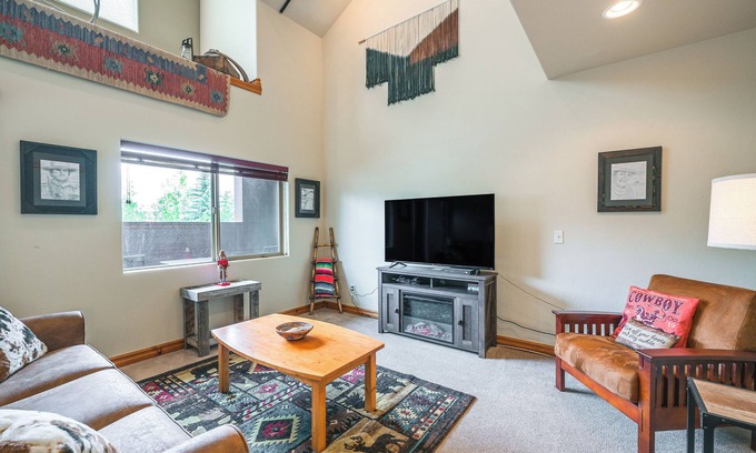 Pagosa Springs Condo | 4 Mi to Dtwn Pagosa Springs: Condo w/Balcony!