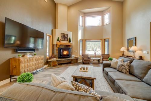 Reno House | 4 Mi to Ski Mt Rose Sleek Reno-Lake Tahoe Home