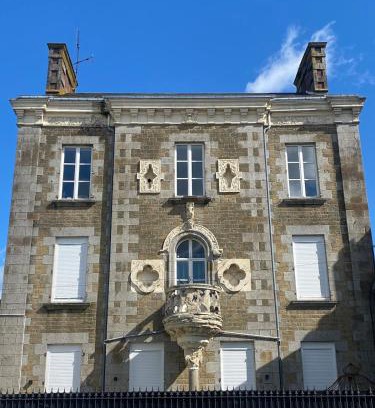 Le Bourg Apartment | 4 pièces 90 m2 5 lits Wifi dans Maison de Maître