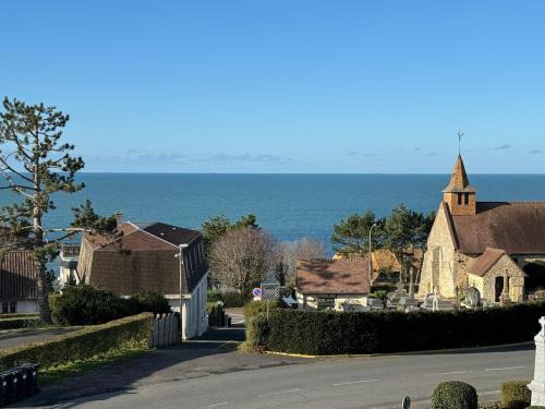 Benerville-sur-Mer Apartment | 4 pieces 80m2, plage 7 mn a pied, parking gratuit