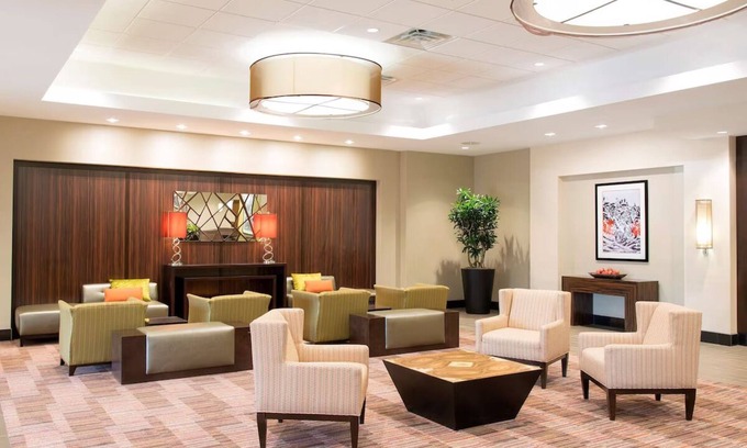 East Paris House | 4 Plush Rooms w/Airport Shuttle – Near Local Attractions & Indoor Pool Access