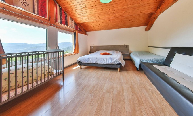 Oderen Villa | 4-star Jonquille gîte for 15 people with swimming pool and spa.