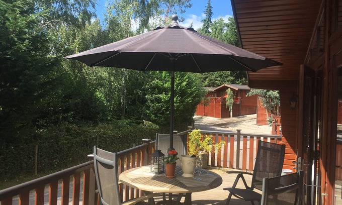 Bridgnorth Cabin | 4 star Lakeside Pine Lodge/Cabin (sauna) in secluded Shropshire setting
