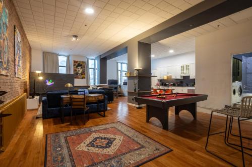 Cite Multimedia Apartment | 4 Stylish Lofts in Old Montreal