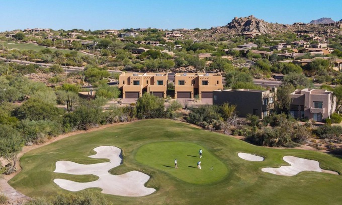 Troon North House | 4 Villas/40 Guests: Walk to Troon North Golf Club