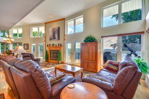 Dan River House | 40-Acre Ararat Escape On-Site Trails and Mtn Views!