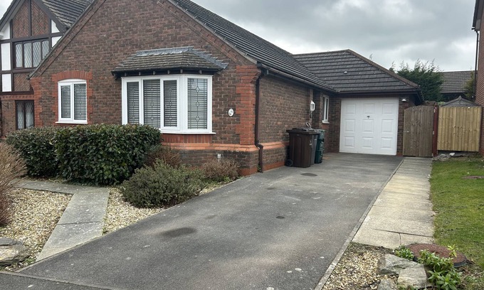 Penrhyn Bay Cottage | 40 GLODDAETH VIEW, family friendly, with a garden in Penrhyn Bay