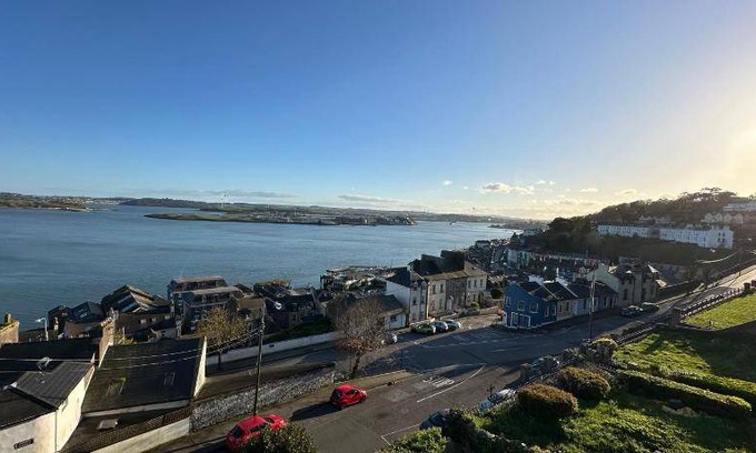 Cobh Bed & Breakfast | 40 m² Bed and breakfast ∙ 4 guests