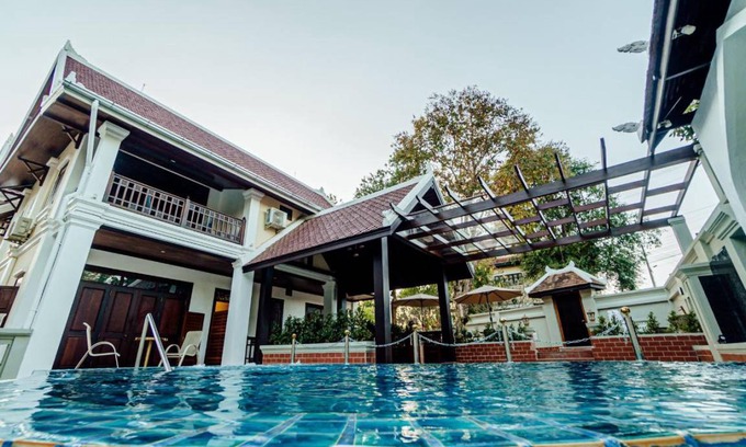 Luang Prabang Hotel | 40 m² Hotel ∙ 2 guests