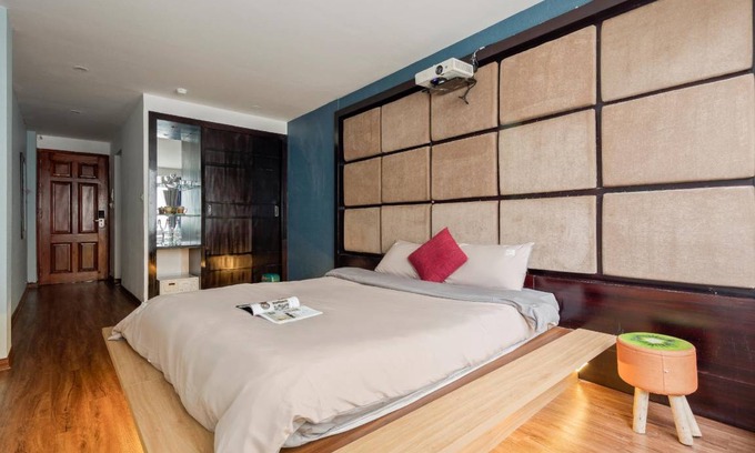 Hang Trong Hotel | 40 m² Hotel ∙ 4 guests