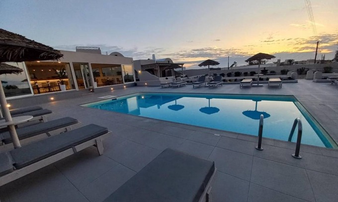 Kamari Apartment | 40 m² Serviced apartment ∙ 2 bedrooms ∙ 127 guests