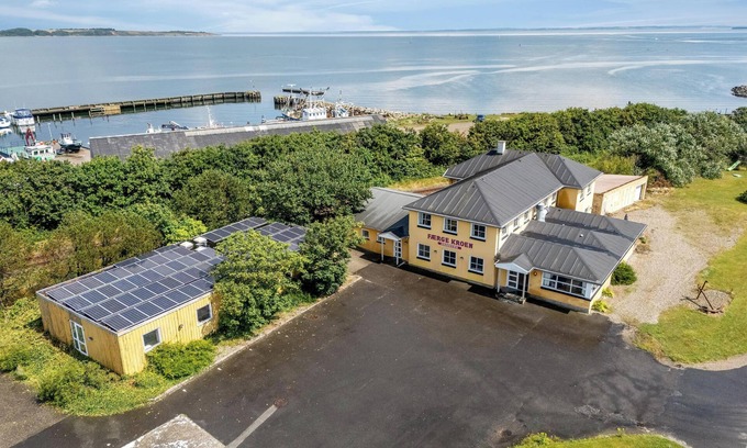 Oddesund Syd House | 40-person holiday home, with large pool area and panoramic views of the.