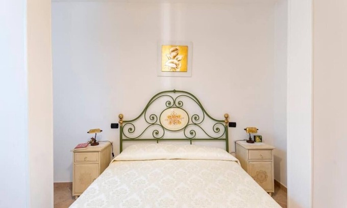 Santa Lucia House | 400 meters from the bus stop that takes you to Rome Tiburtina in 20 minutes