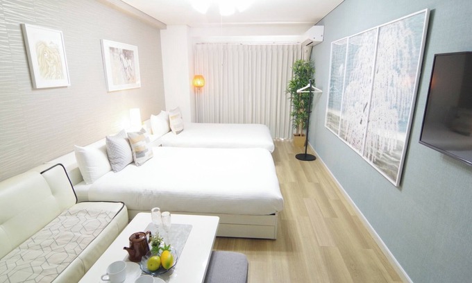 Namba Apartment | 405 6 minutes walk from Nihonbashi station With - 405/Osaka Ōsaka