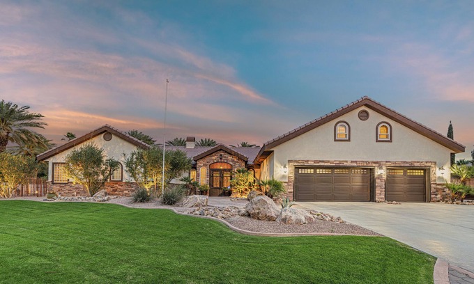 Bermuda Dunes Villa | 41 Palms Estate by AvantStay | Indoor Pickleball, Pool, Hot Tub, Outdoor Kitchen