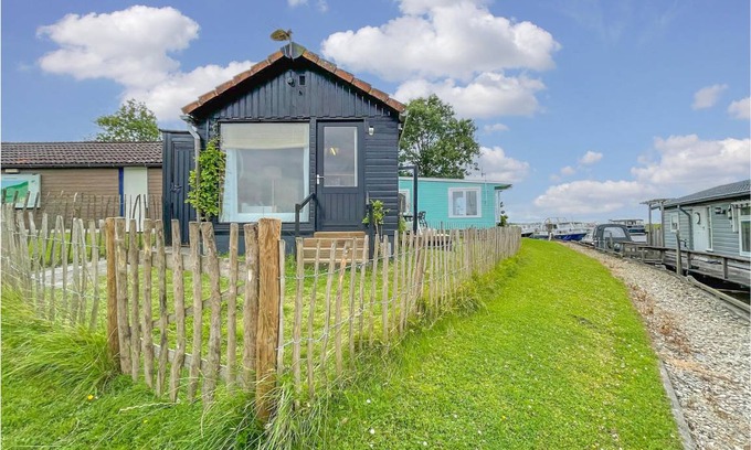 Lauwerzijl Other | 42 m² Camping ∙ 2 bedrooms ∙ 4 guests