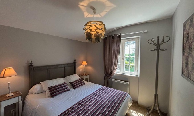 Saint-Etienne-en-Cogles House | 45 m² House ∙ 2 bedrooms ∙ 4 guests