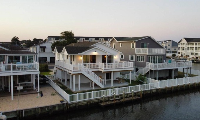 Fenwick Island House | 47 Oyster Bay Dr