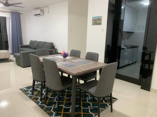 Batu Buruk Apartment | 4A Icon Residence