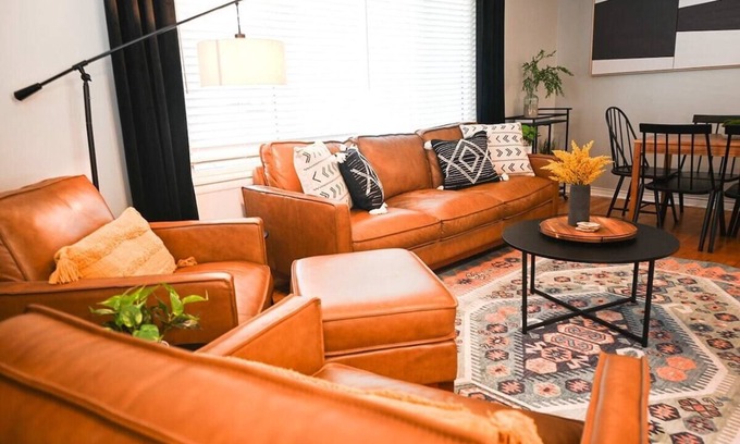 Lincoln House | 4bd 2b 9 guests | Great Backyard | Ping Pong Table