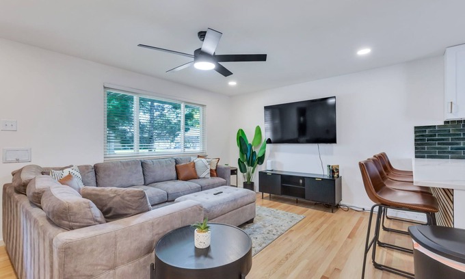 Arvada Plaza Area House | 4BD Near DT - Hot Tub, Pingpong & Backyard Fun