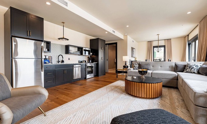 Central Business District Hotel | 4BR Incredible Group Penthouse + Private Patio | The Mayfair