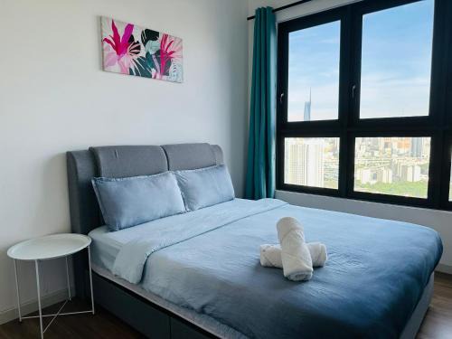Taman Pertama Apartment | 4BR M Vertica near Sunway Velocity Cheras IKEA MRT TRX KLCC Pavilion