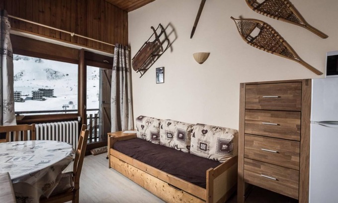 Les Almes Apartment | 4th floor, balcony, tv, ski locker, 40m², Tignes