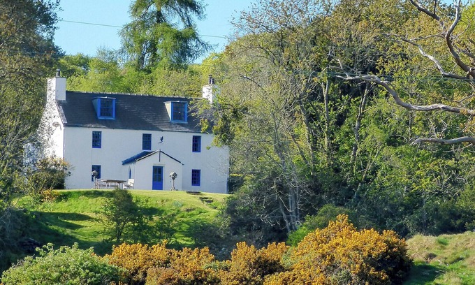 Gatehouse-of-Fleet Cottage | 5 bedroom accommodation in Gatehouse of Fleet