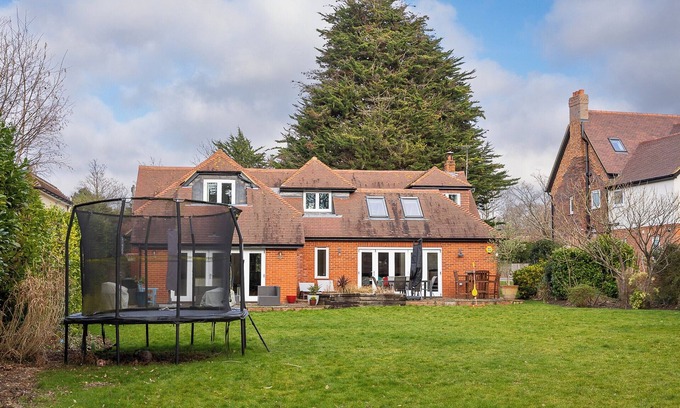 Swalecliffe Cottage | 5 bedroom accommodation in Whitstable
