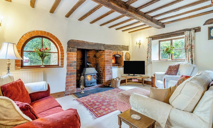 Bromyard Cottage | 5 bedroom accommodation in Bromyard