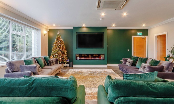 Penicuik Cottage | 5 bedroom accommodation in Penicuik