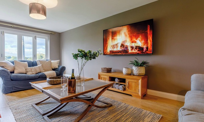 Leigh Sinton Cottage | 5 bedroom accommodation in Leigh Sinton, near Malvern